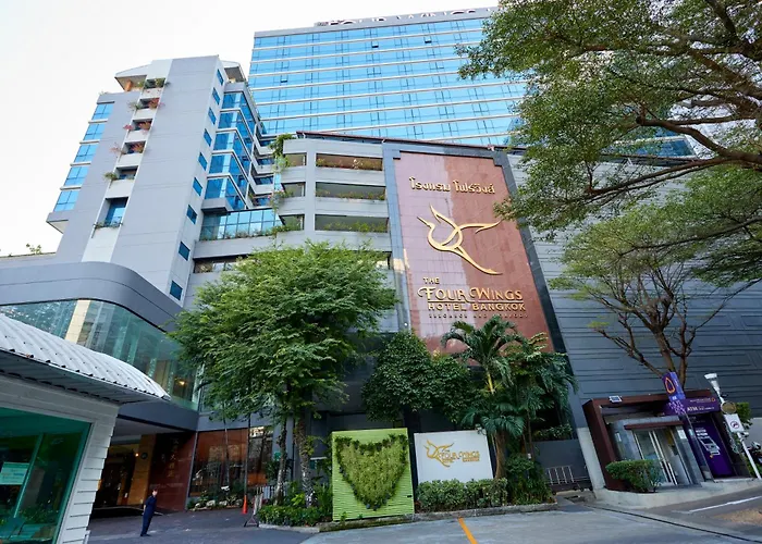 Hotel The Four Wings 4*